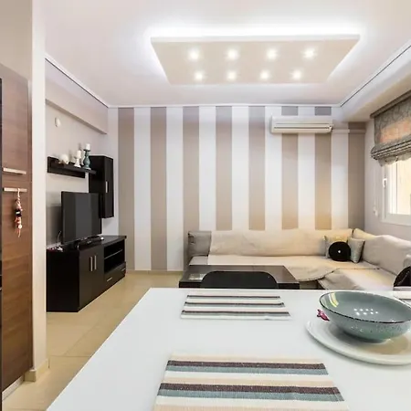 Apartment Family House,acropolis View,5 Min From Metro *