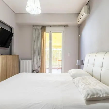 Family House,acropolis View,5 Min From Metro Apartment Athens