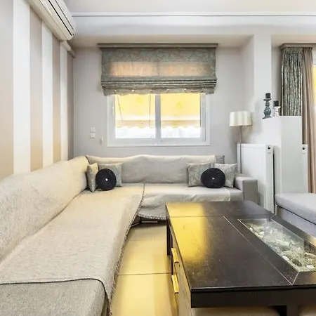 Family House,acropolis View,5 Min From Metro Athens