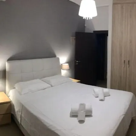 Apartment Family House,acropolis View,5 Min From Metro