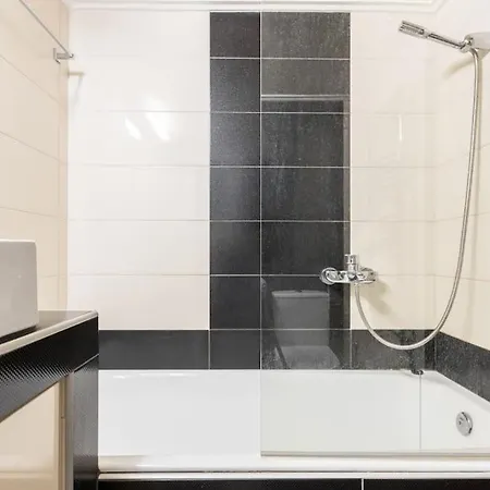 Family House,acropolis View,5 Min From Metro Appartement